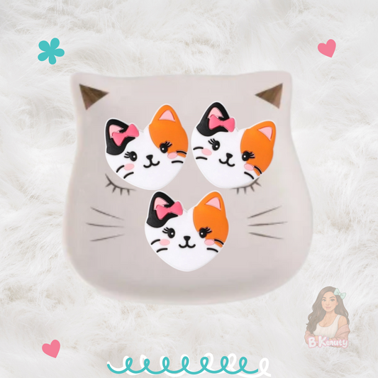 Cat W/Bow