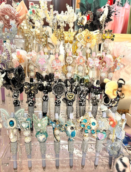 FANCY PENS